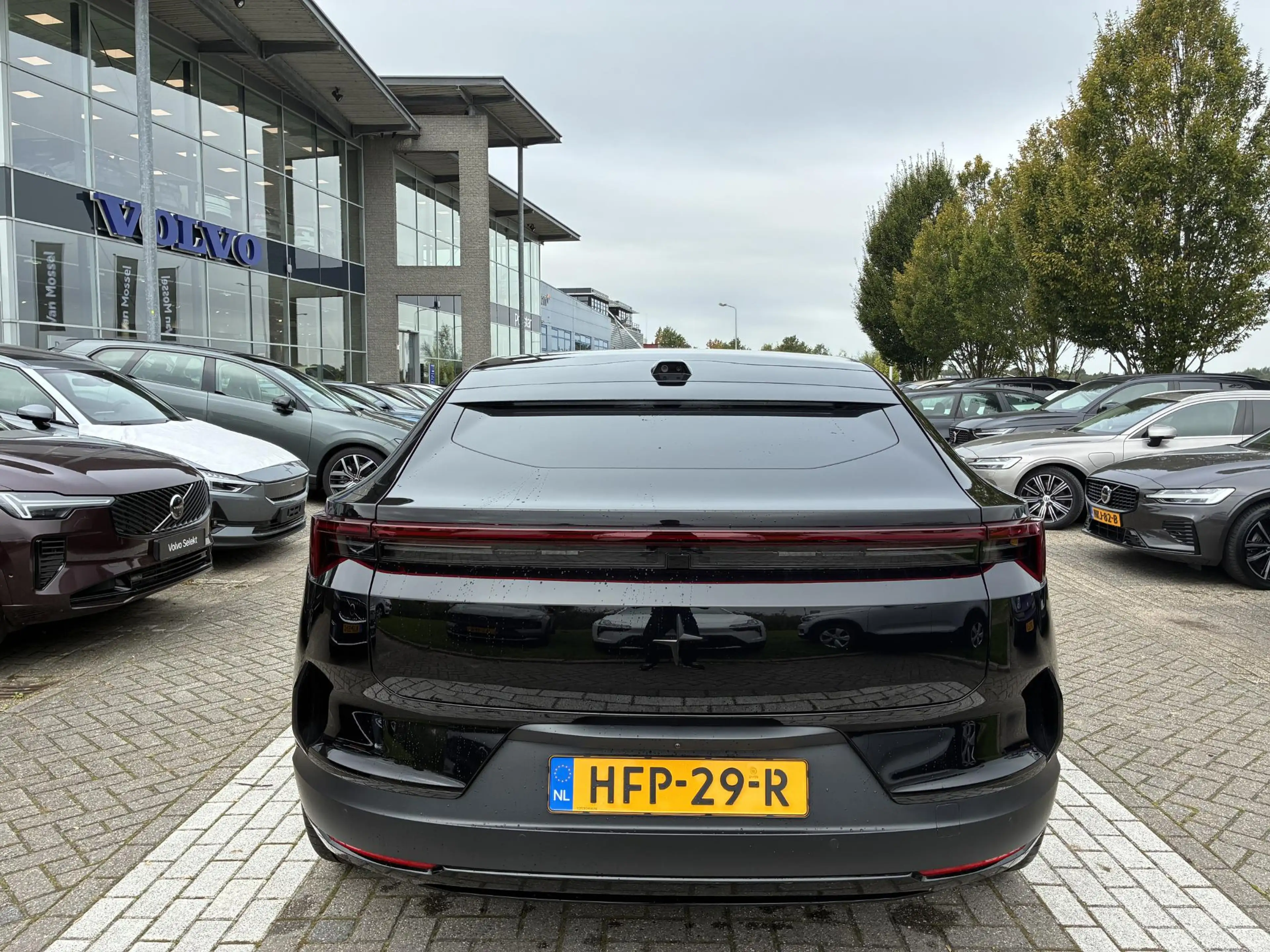 Polestar 4 Long Range Dual motor 100 kWh Harman&Kardon|Nappal — photo 15