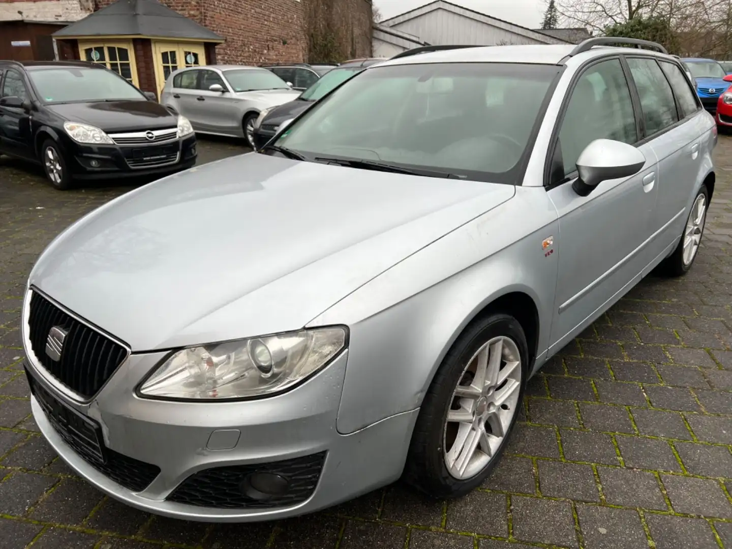 SEAT Exeo ST 2.0 Style 170PS/ALU/Motorproblem! Silver - 1