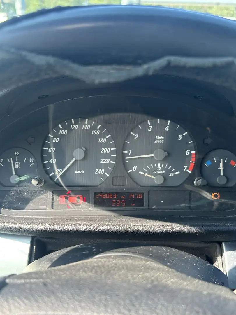 BMW 320 Ci - 2