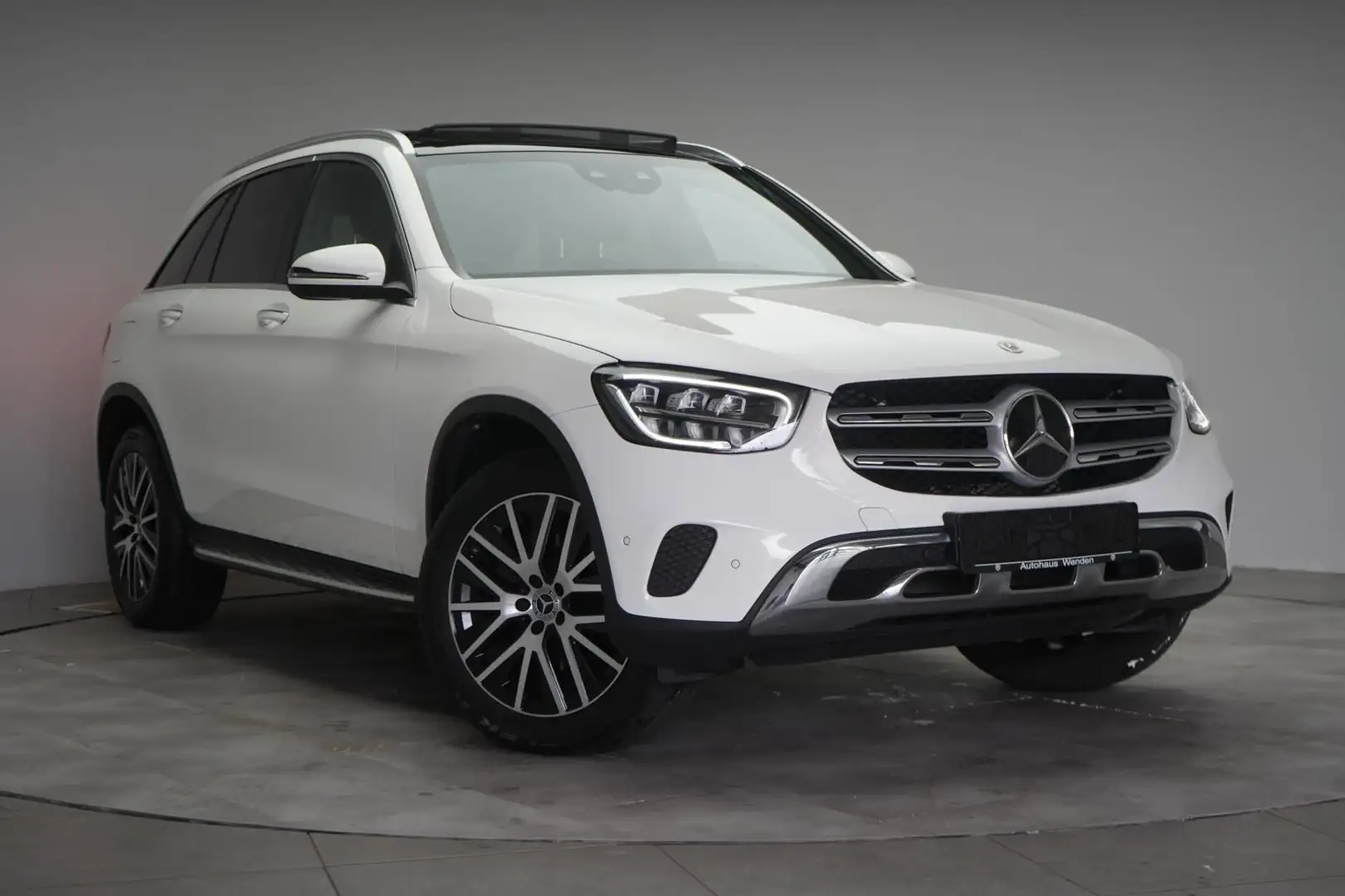 Mercedes-Benz GLC 220 d 4Matic 9G-Tronic AMG Distronic/Kamera/ Alb - 2