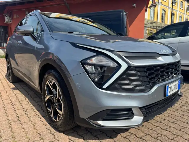Kia Sportage view 3