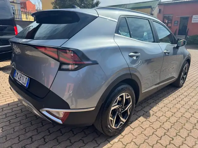 Kia Sportage view 5