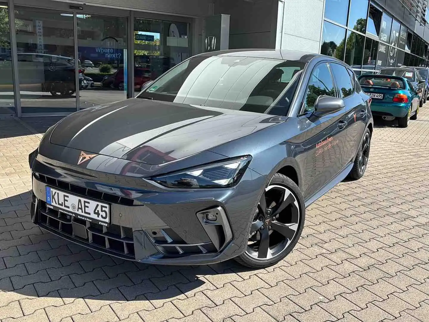 CUPRA Leon 1.5 eTSI DSG NAVI SENNHEISER TOTW. KAMERA Grijs - 2