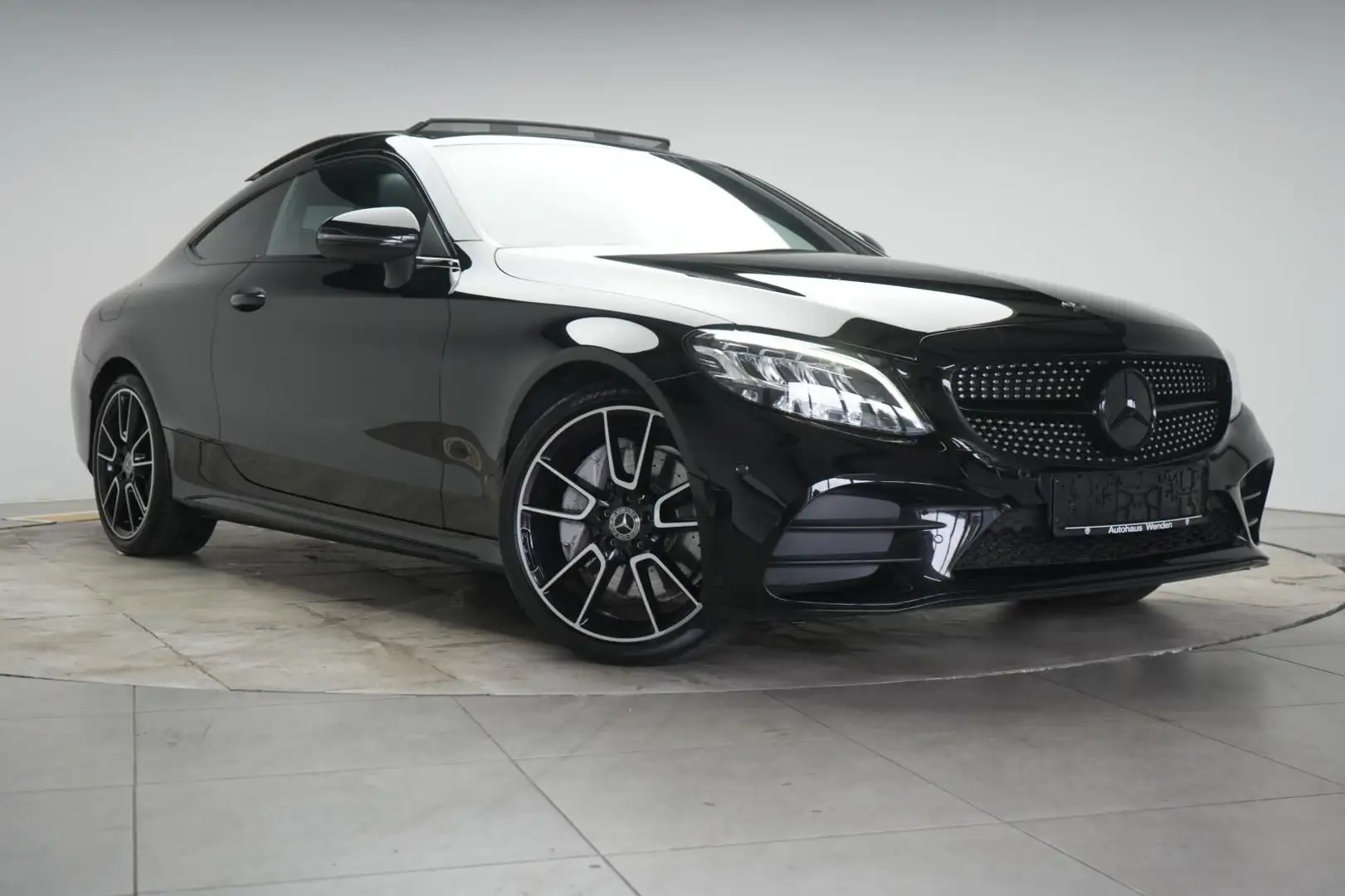 Mercedes-Benz C 300 Coupe 9G-Tronic AMG Leder/Temp/Kamera/Virt Zwart - 1