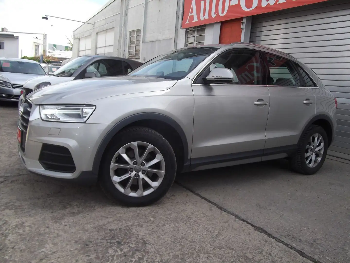Audi Q3 design quattro Automatik Plateado - 1