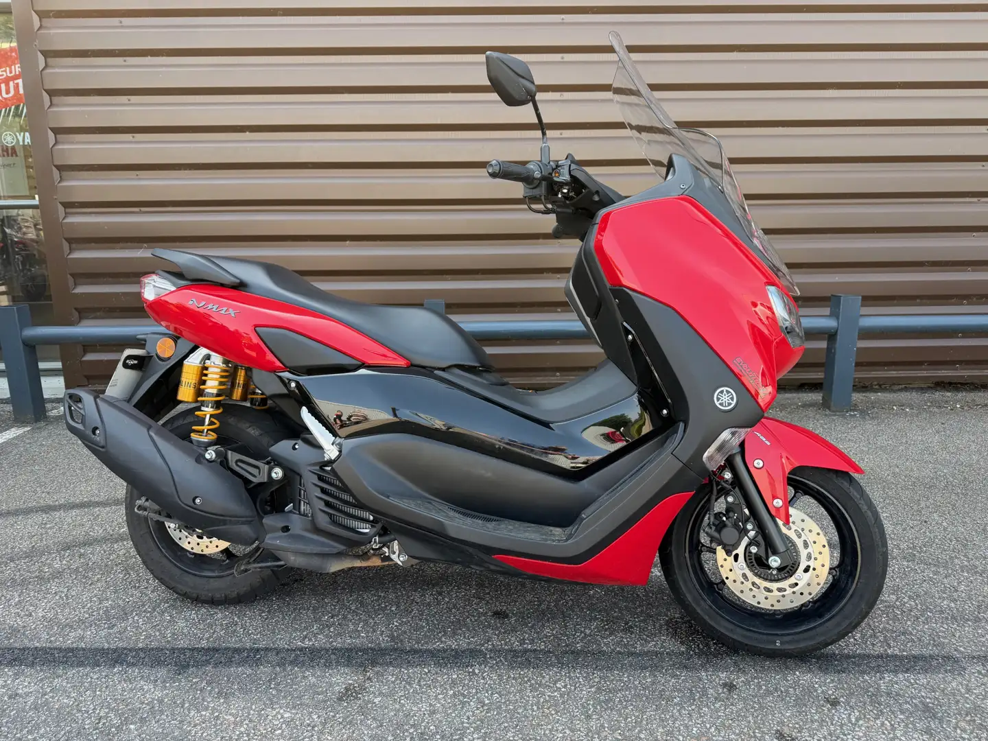 Yamaha NMAX Rouge - 1