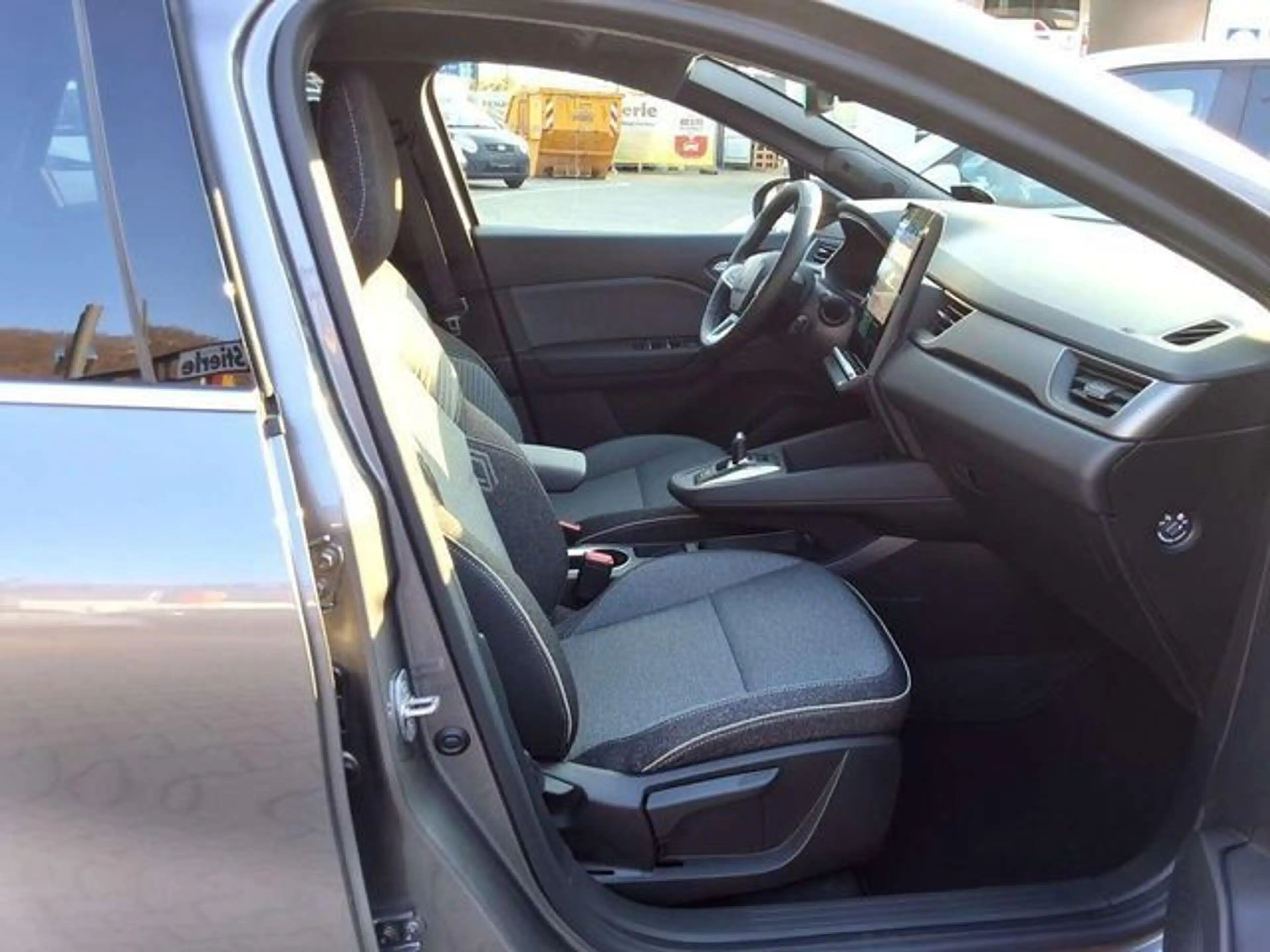 Renault Symbioz TECHNO E-TECH Full Hybrid E-Tech 160 — photo 11