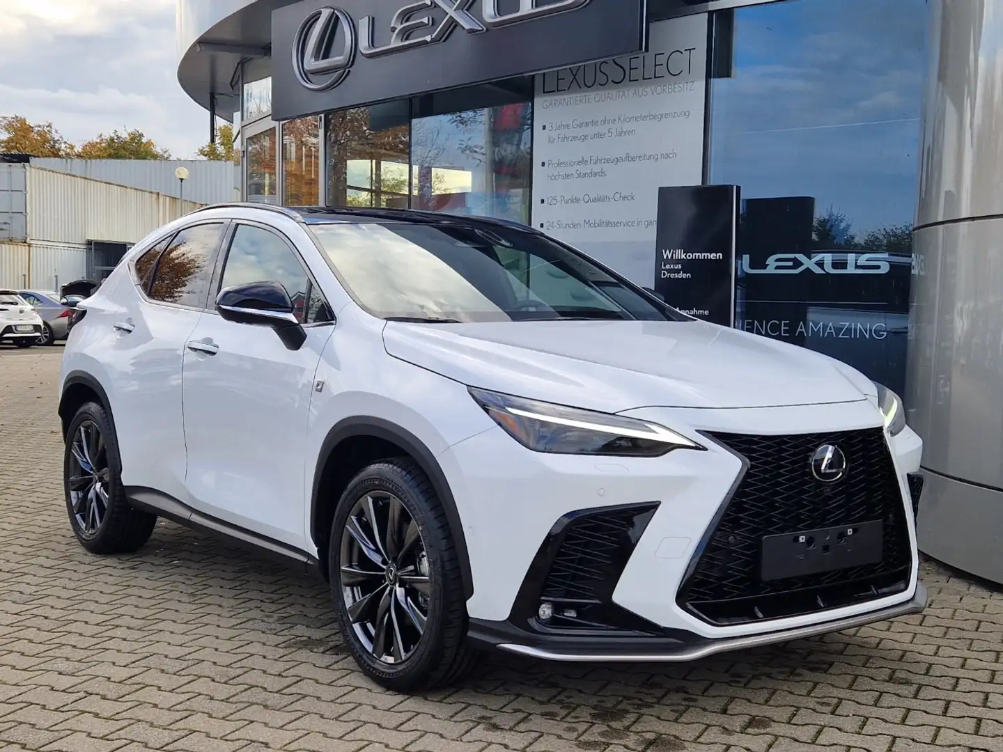 Lexus NX 350h F SPORT AWD Panoramadach Wit - 2