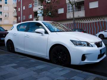 CT 200h