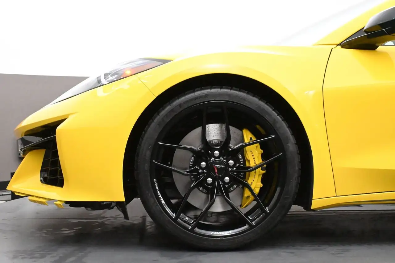 Chevrolet Corvette снимка Chevrolet Corvette