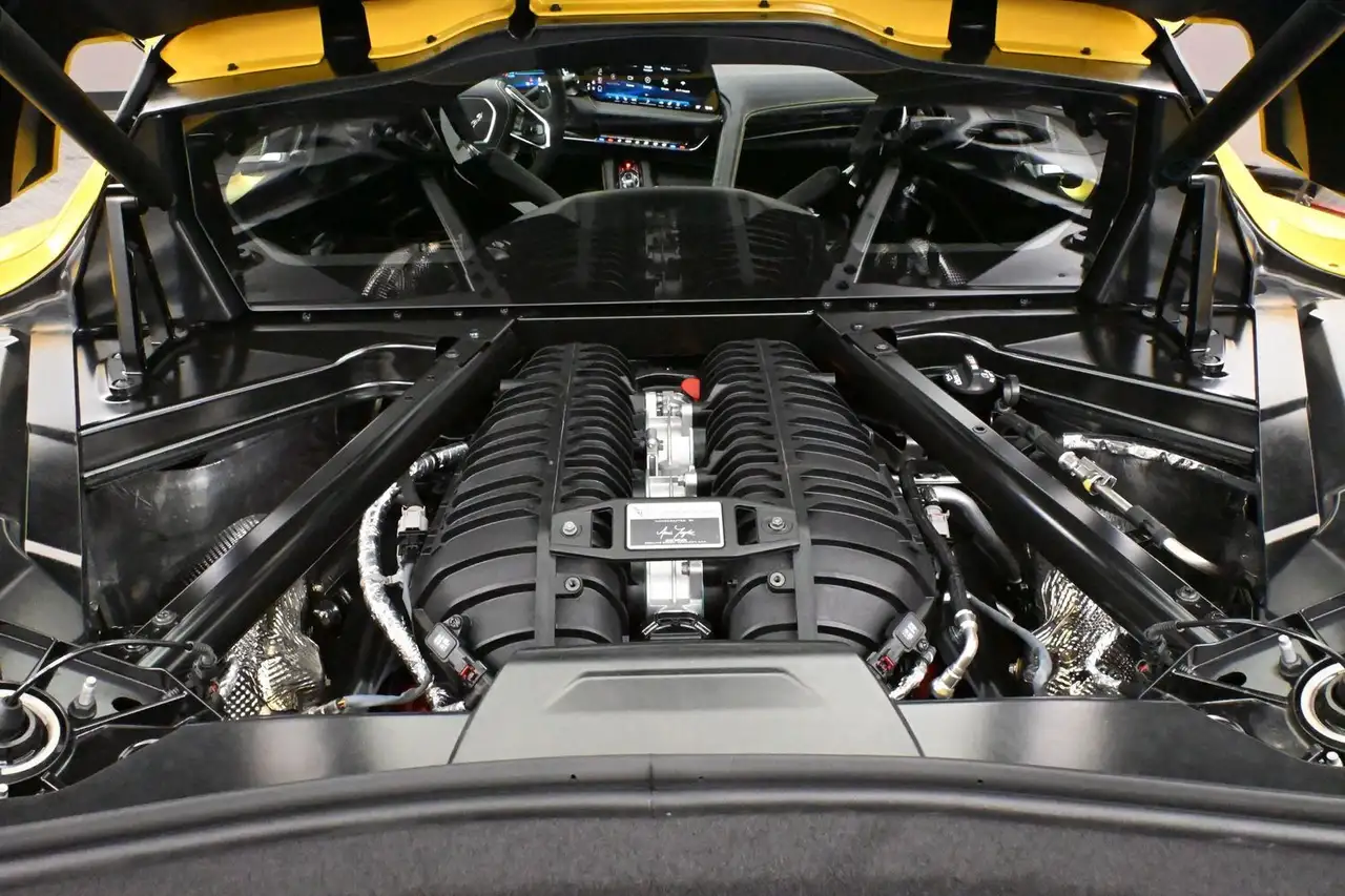 Chevrolet Corvette снимка Chevrolet Corvette
