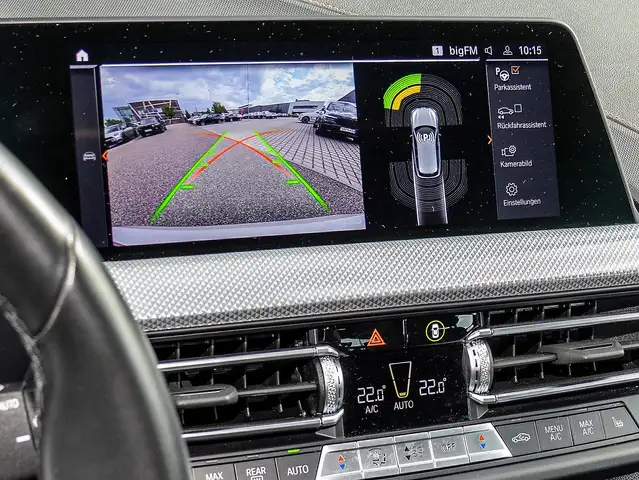 BMW 1 Series view 8