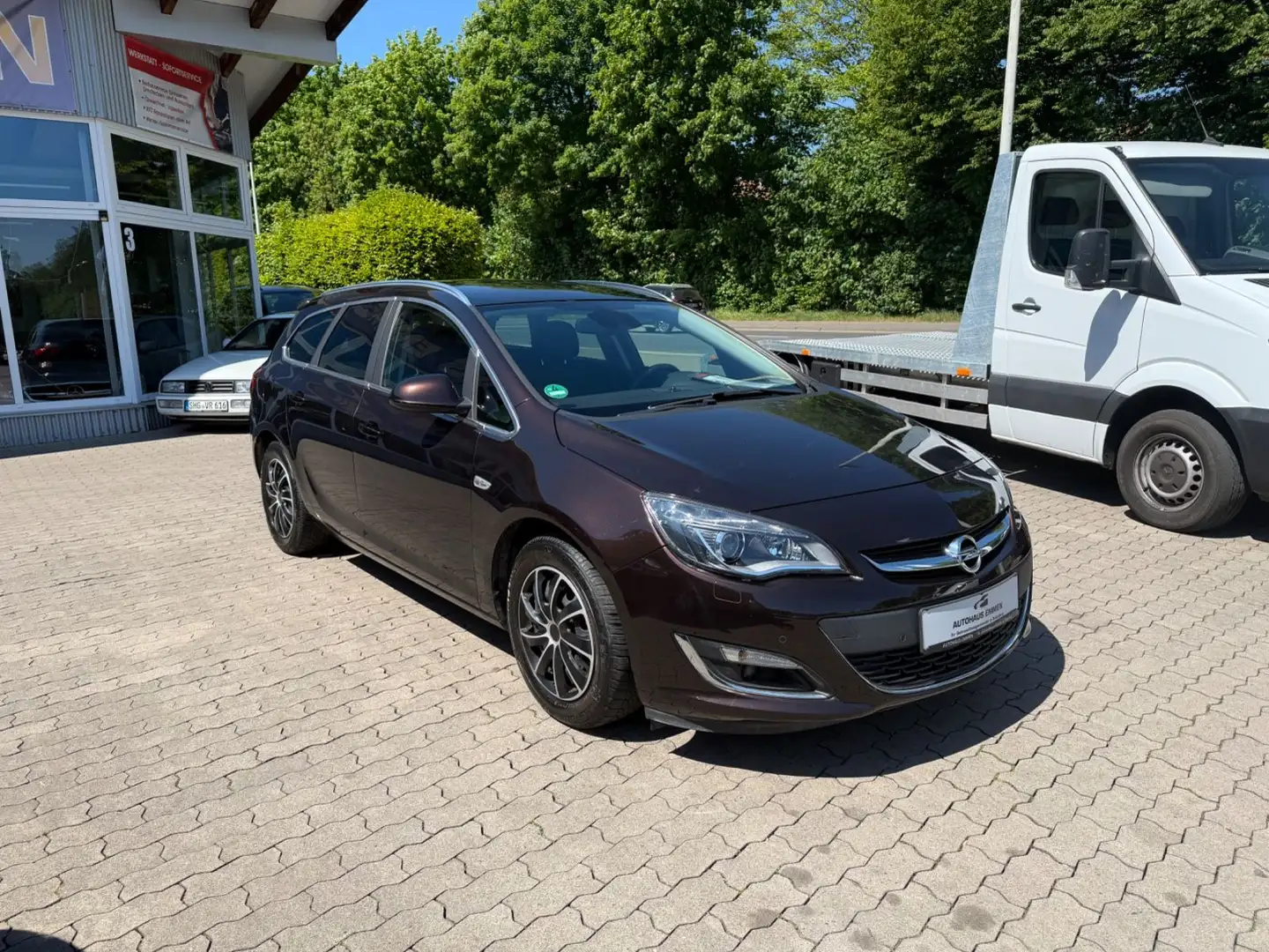 Opel Astra J Sports Tourer Sport Braun - 2