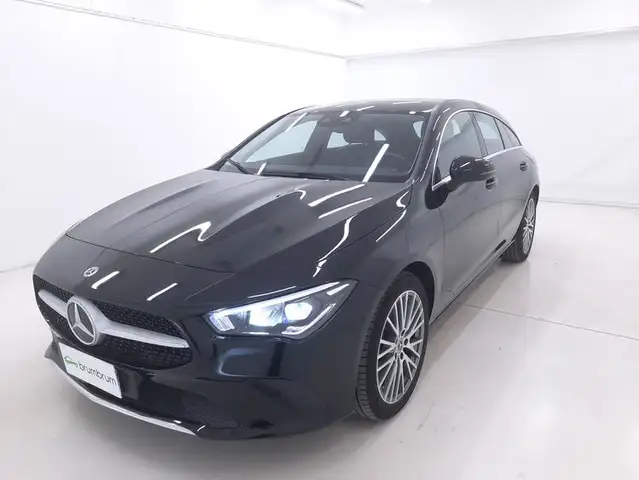 Mercedes-Benz Cla view 9