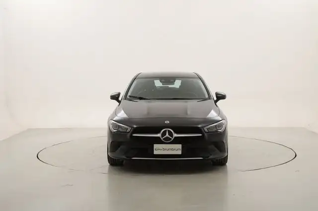Mercedes-Benz Cla view 8