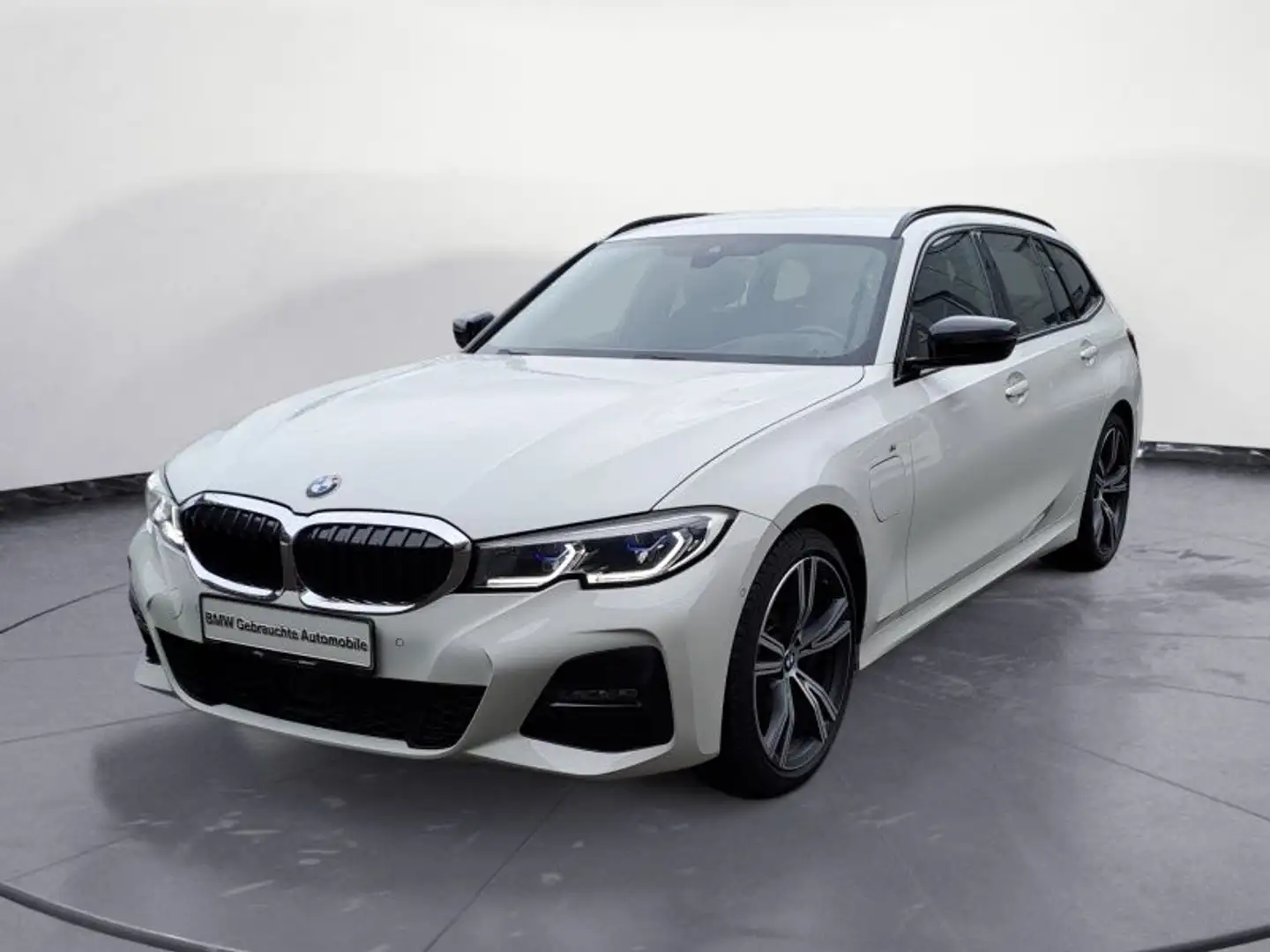 BMW 330 e Touring M Sport Automatic Innovationsp. AHK White - 2