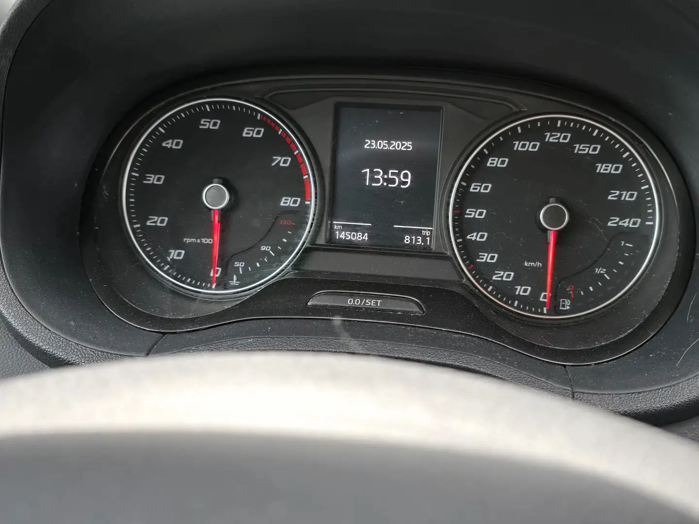 SEAT Ibiza Ibiza ST 1.4 TSI ACT S Grau - 2