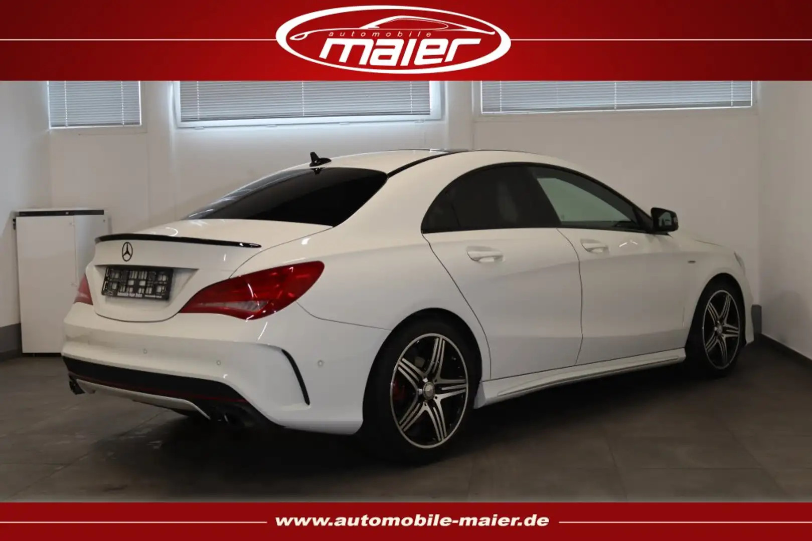 Mercedes-Benz CLA 250 Limo AMG Line Night-Xenon-Navi-Pano-H&K- White - 2