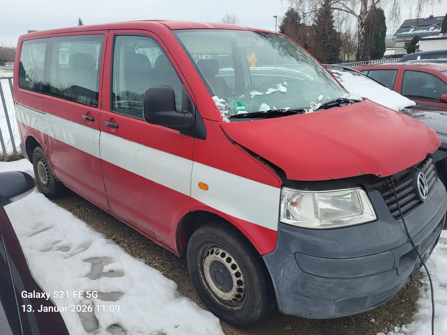 Volkswagen T5 Kombi Kombi 9 Sitzer - 1