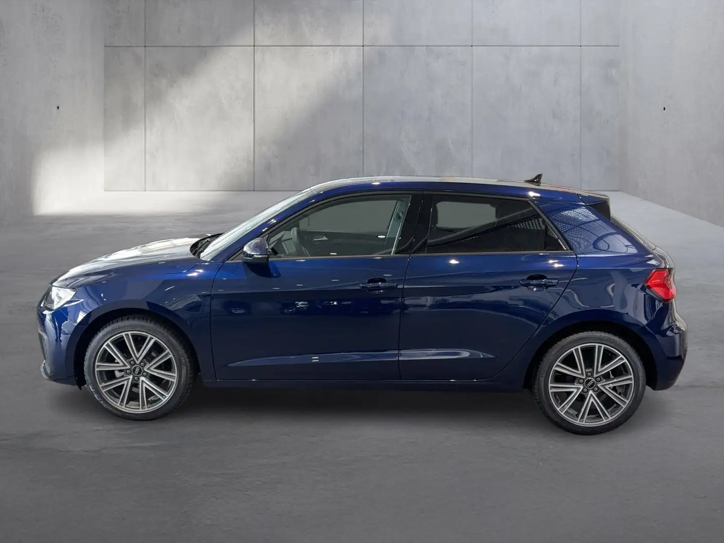 Audi A1 25 TFSI intense Blau - 2