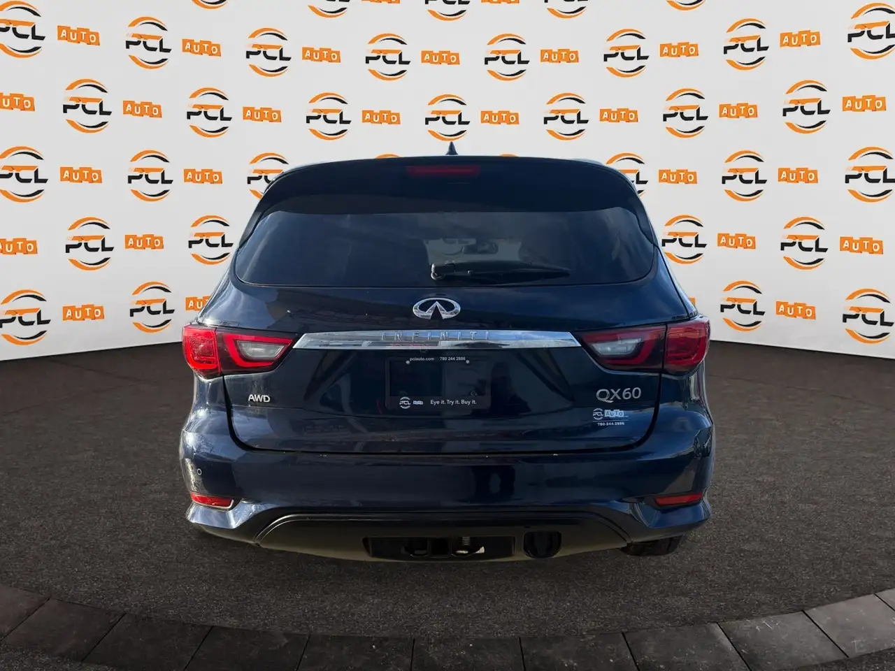 Infiniti QX60 снимка Infiniti QX60