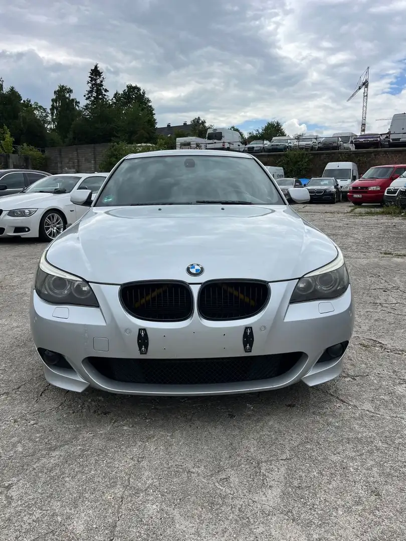 BMW 523 i Lim. M-Paket Original*SCHALTER*XENON* Silber - 2