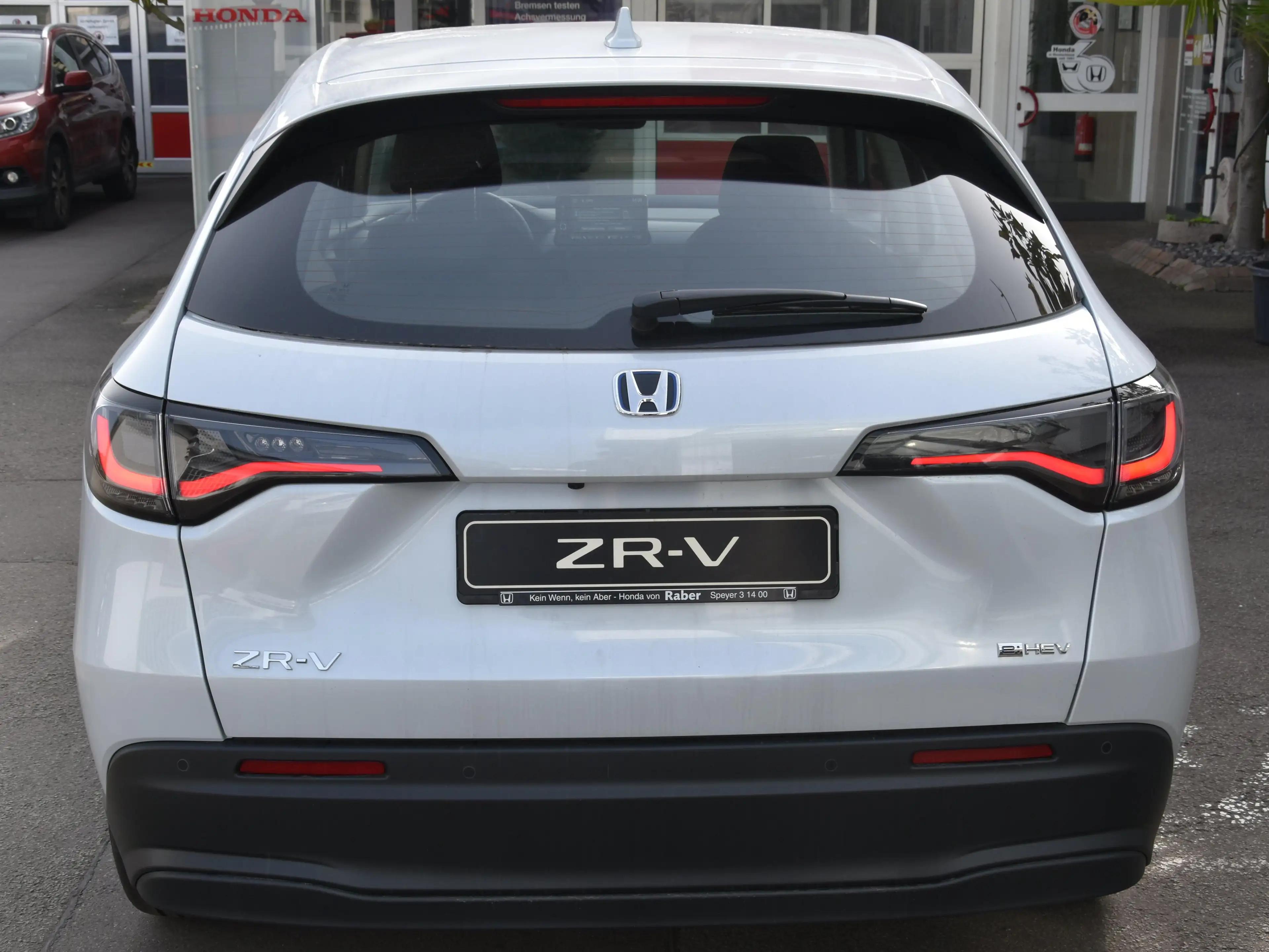 Honda ZR-V Elegance*TotW-Ass.*SHZ*LED*CARPLAY*PDC — photo 9