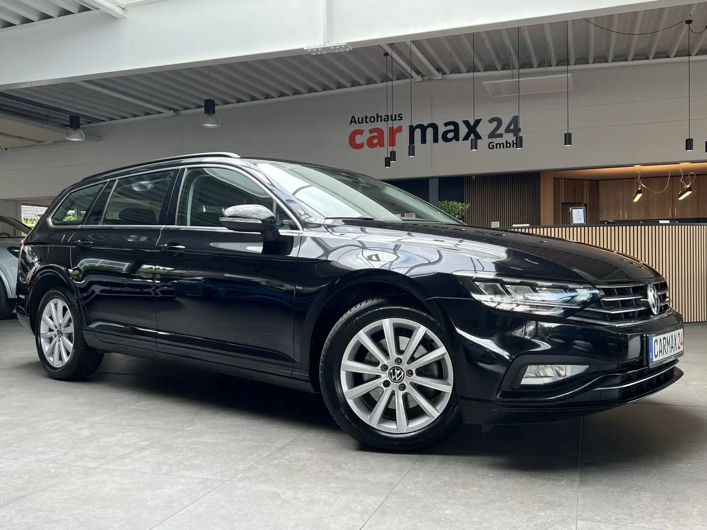 Volkswagen Passat 2.0TDI DSG 190PS Business Navi Kamera AHK Schwarz - 1