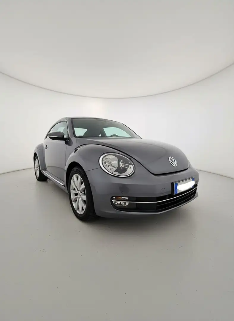 Volkswagen Maggiolino Maggiolino 1.6 tdi Design 105cv Gris - 1