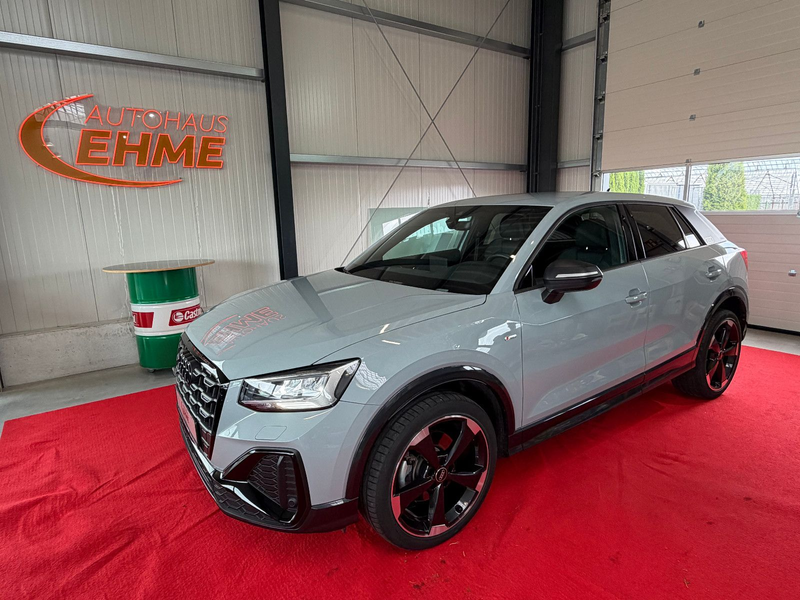Audi Q2 30 TDI S-LINE S-tronic AHK*19Z*NAV*BLACKPAKET