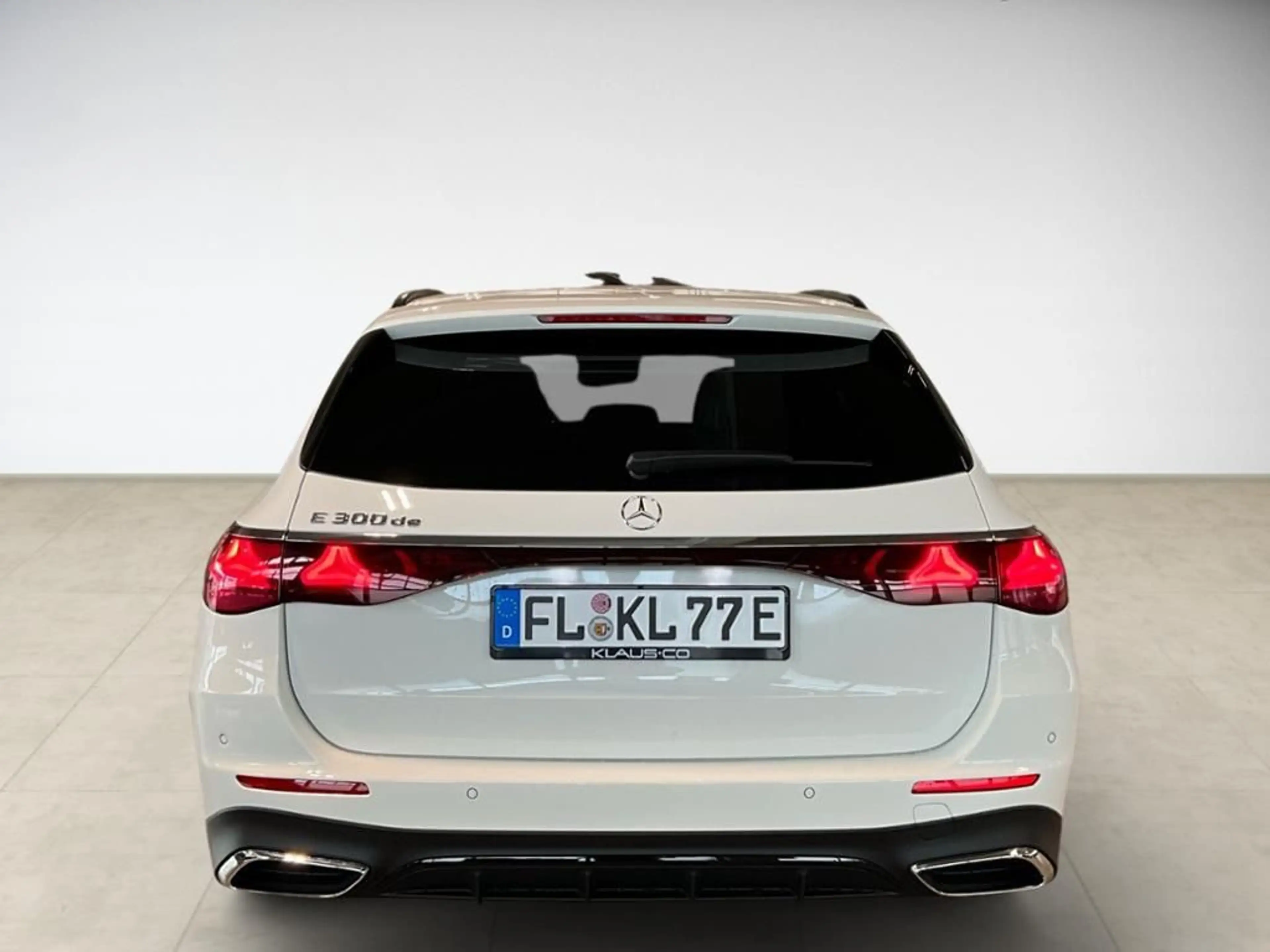 Mercedes-Benz E 300 de T AMG 360 ACC AHK AUT DynLicht Kam. LED — photo 5