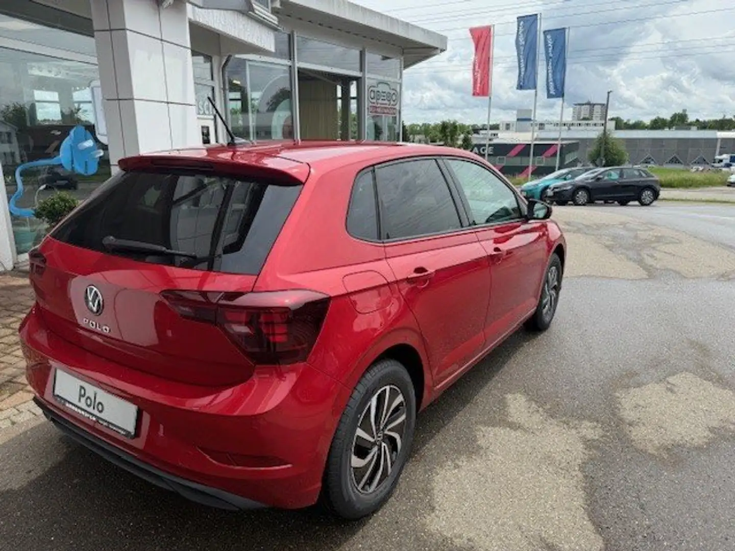 Volkswagen Polo Advanced 1,0 l TSI 95 PS 5-Gang EU-Neuwagen mit TZ Rot - 2