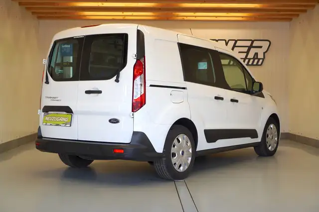 Ford Transit Connect view 4