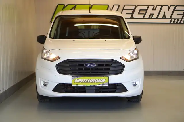 Ford Transit Connect view 9