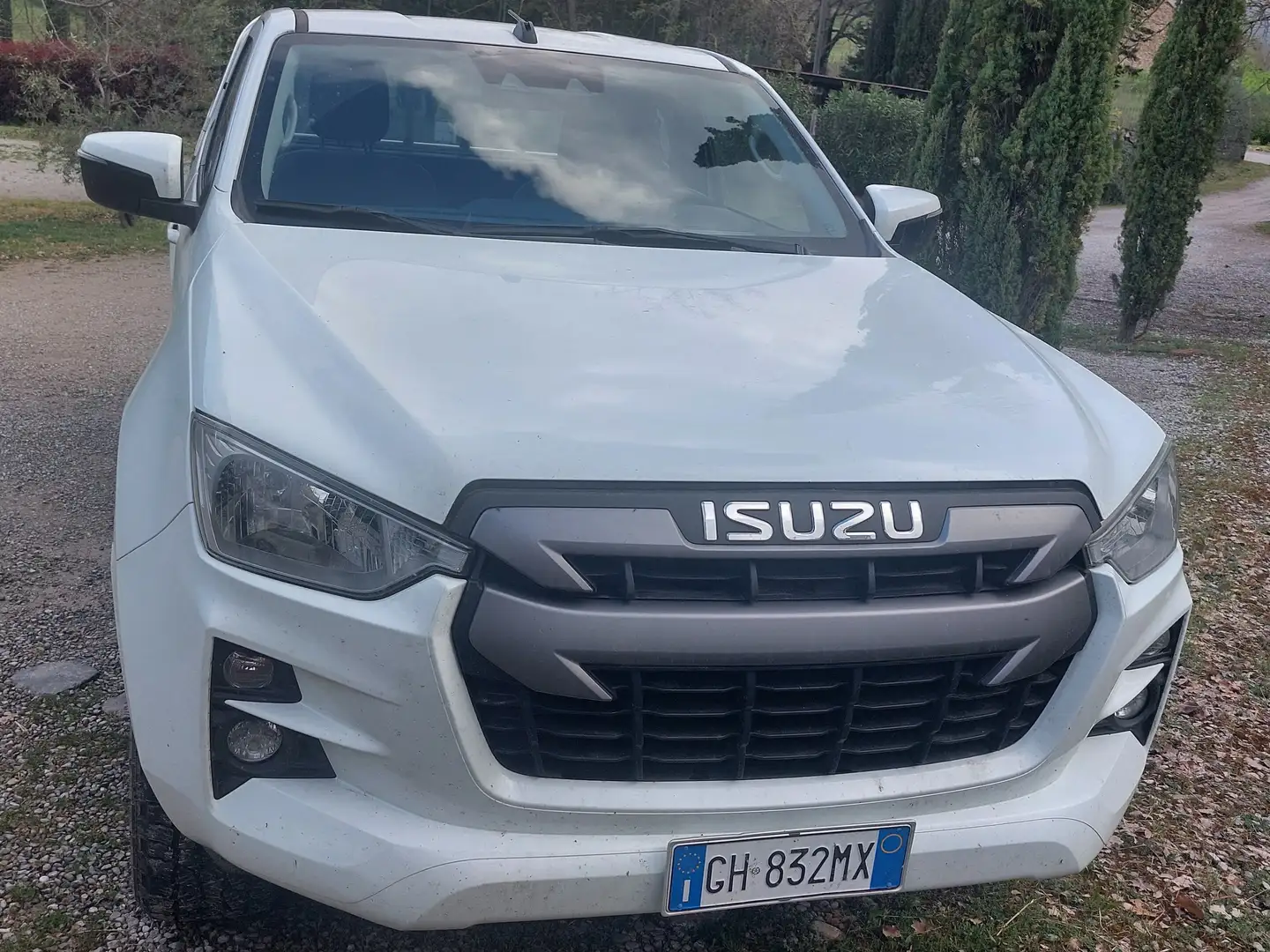 Isuzu D-Max D-Max IV 2021 1.9 td space N60BB 4x4 Bílá - 1