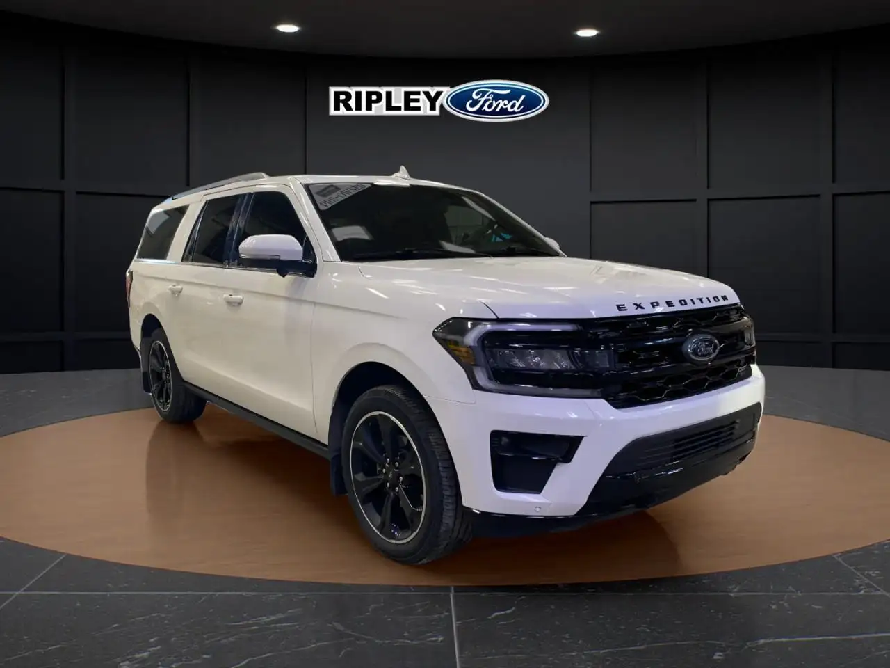 Ford Expedition снимка Ford Expedition