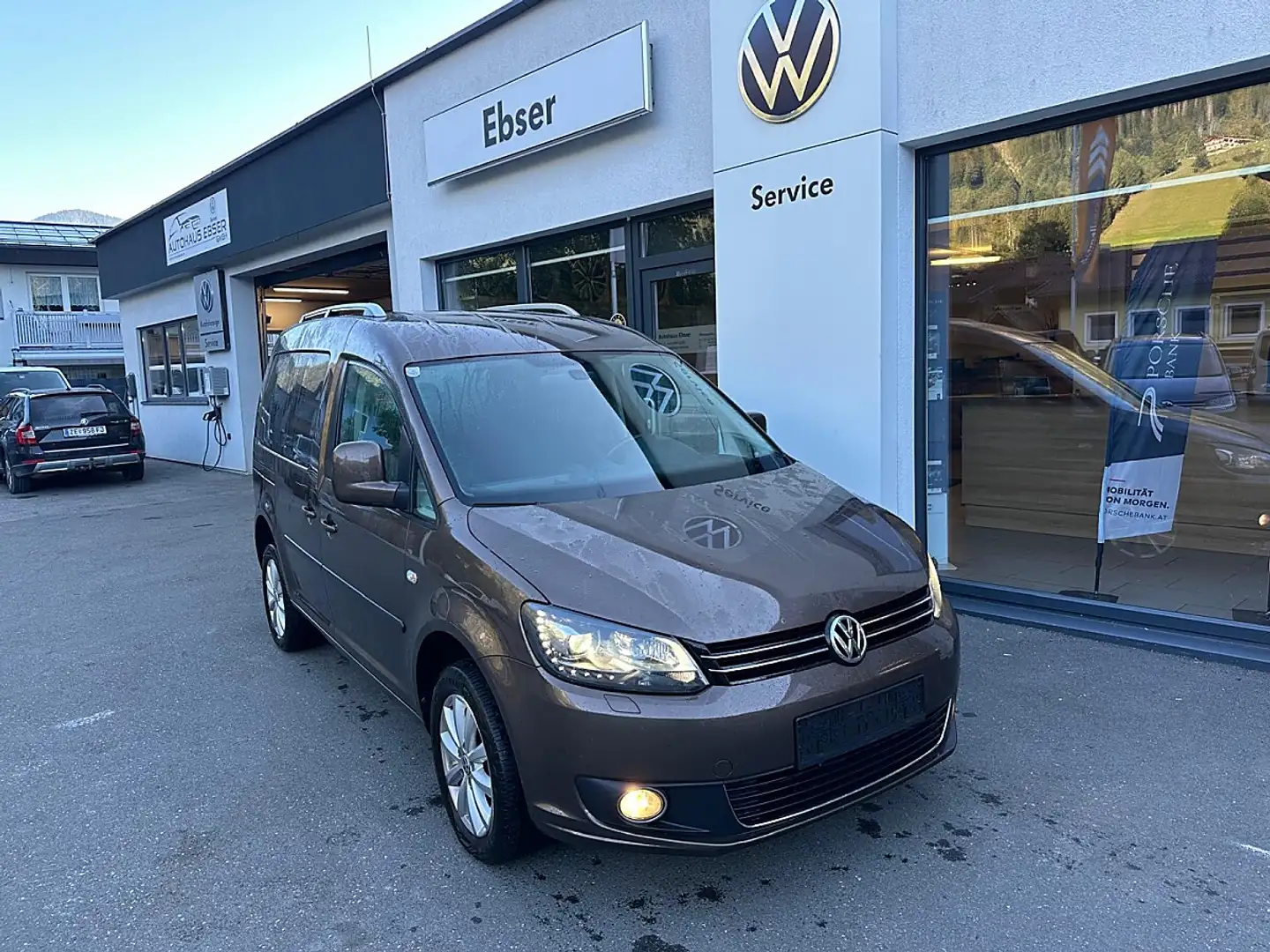 Volkswagen Caddy Kombi Highline 2,0 TDI DPF 4MOTION Braun - 1