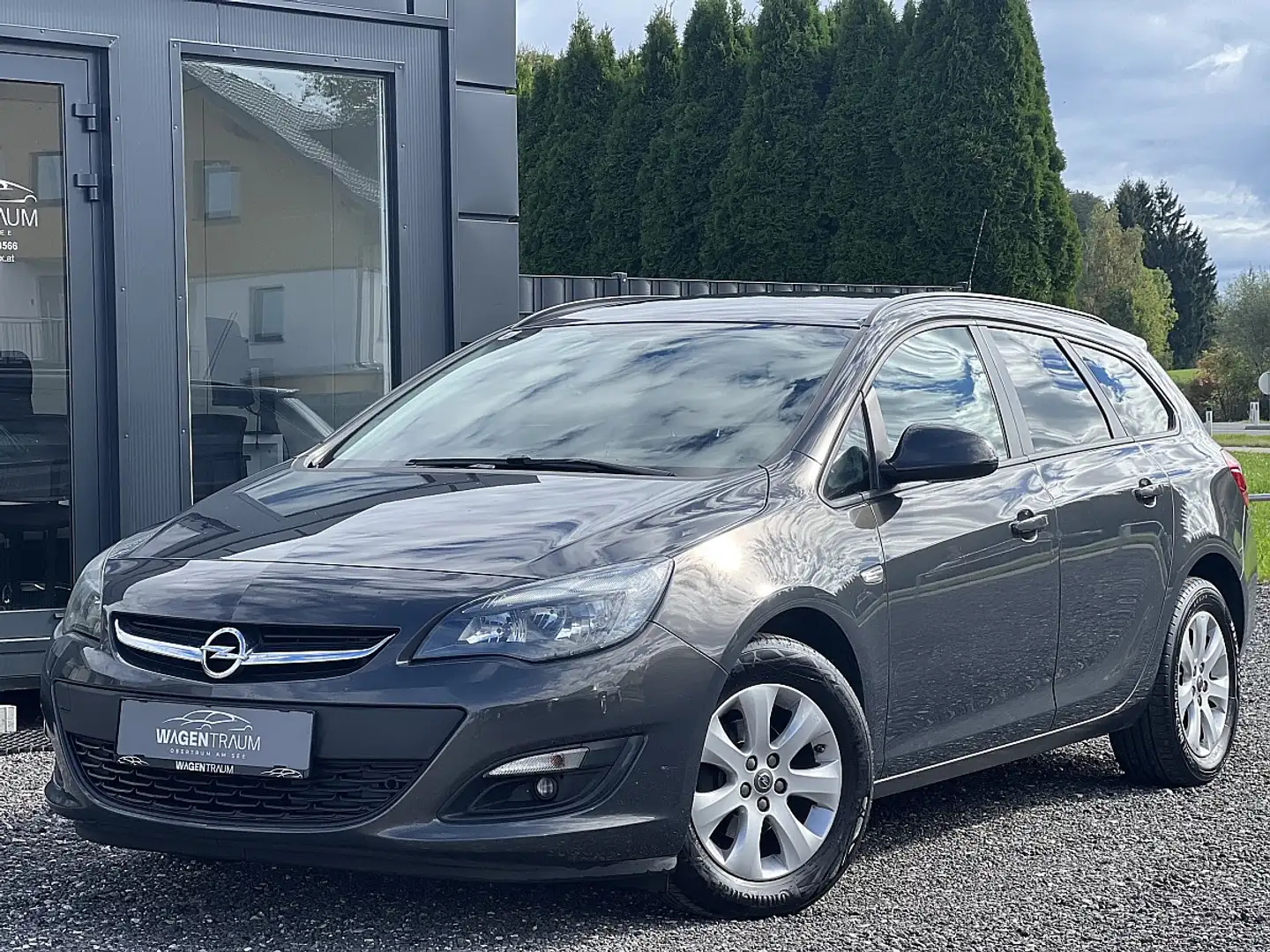 Opel Astra ST 1,4 Turbo ECOTEC*KLIMA*SHZ*PDC*LENKRADHEIZUN... Grau - 1