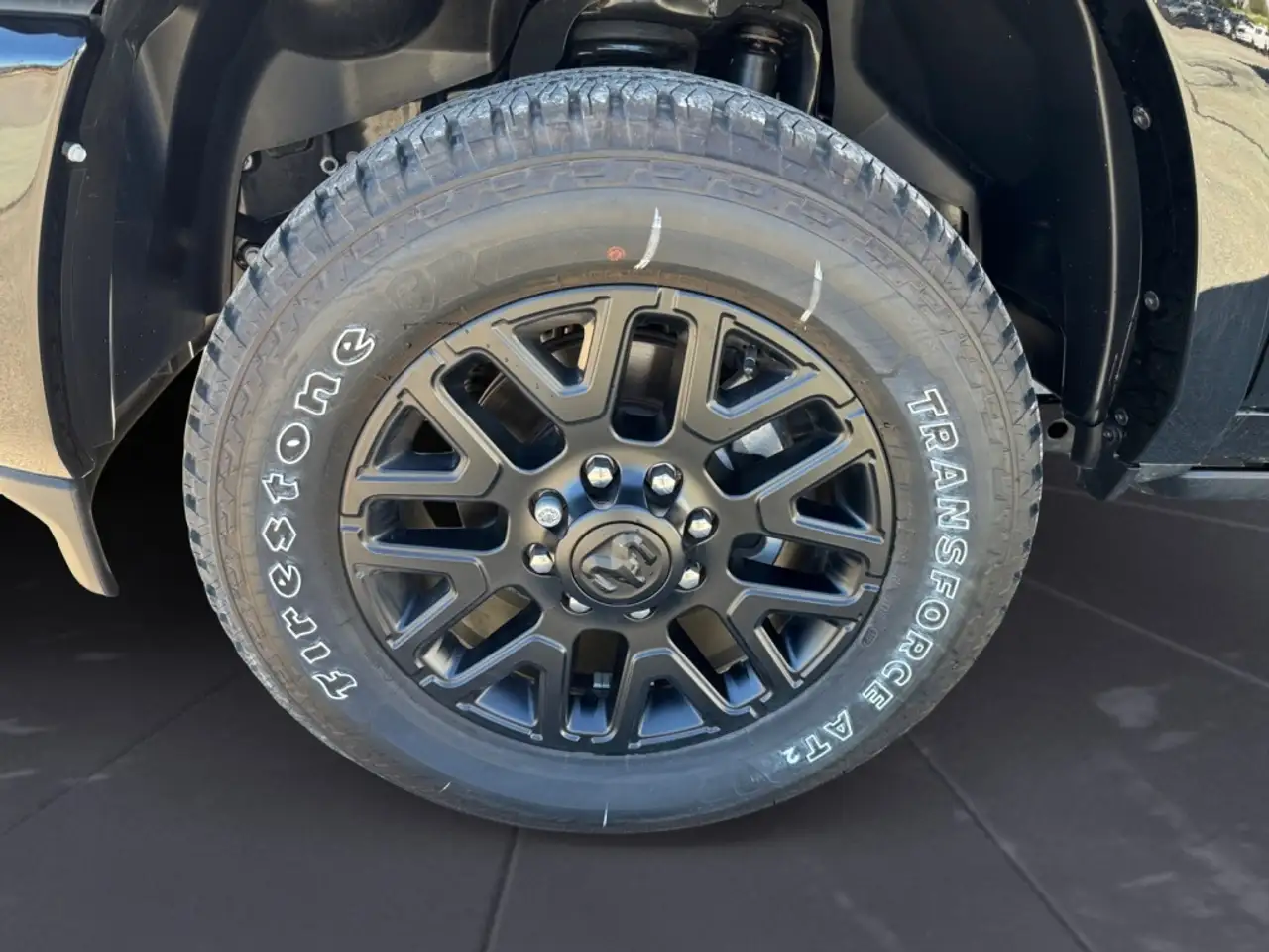 RAM 2500 снимка RAM 2500