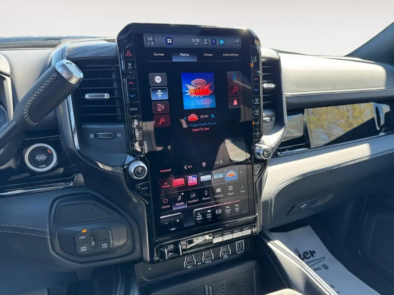 RAM 2500 снимка RAM 2500