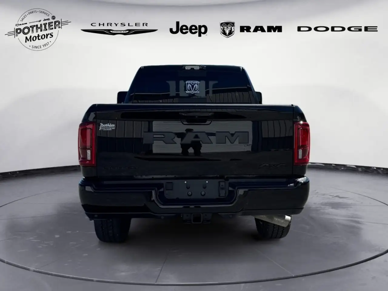 RAM 2500 снимка RAM 2500
