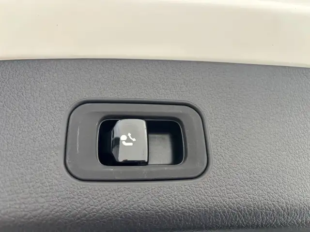 Mercedes-Benz GLC 220 d 4MATIC Distr PTS Shz Navi eHeck Ambi Ansicht 17