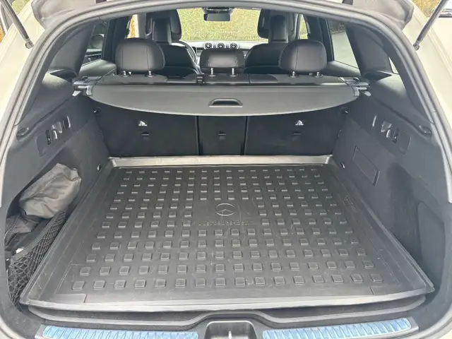 Mercedes-Benz GLC 220 d 4MATIC Distr PTS Shz Navi eHeck Ambi Ansicht 15