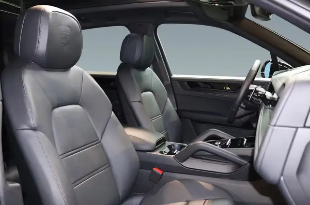 Porsche Cayenne Cayenne Hybrid BlackEdition 22Zoll Sitzklima AHV Ansicht 19