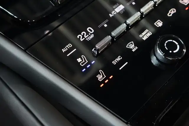 Porsche Cayenne Cayenne Hybrid BlackEdition 22Zoll Sitzklima AHV Ansicht 15