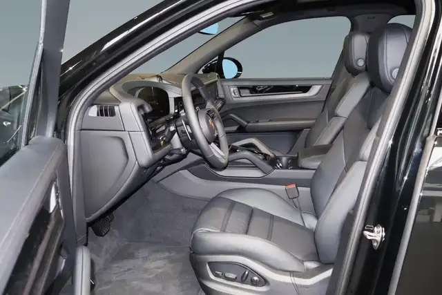 Porsche Cayenne Cayenne Hybrid BlackEdition 22Zoll Sitzklima AHV Ansicht 12