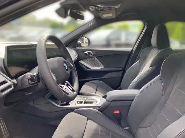 BMW 1 Series view 7