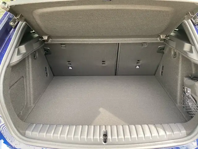 BMW 1 Series view 12