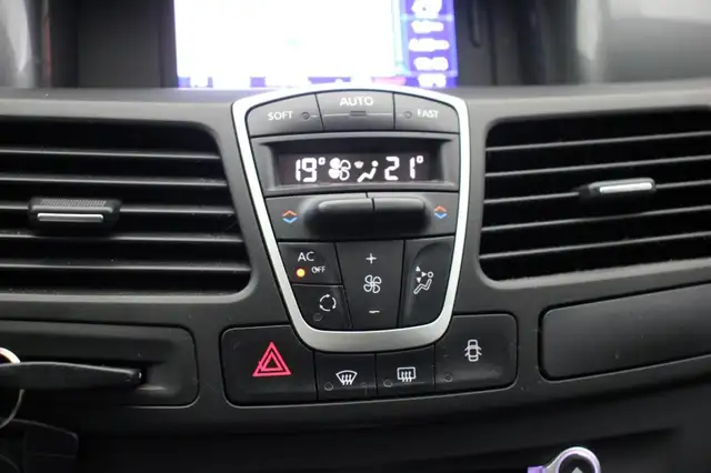 Renault Laguna view 7