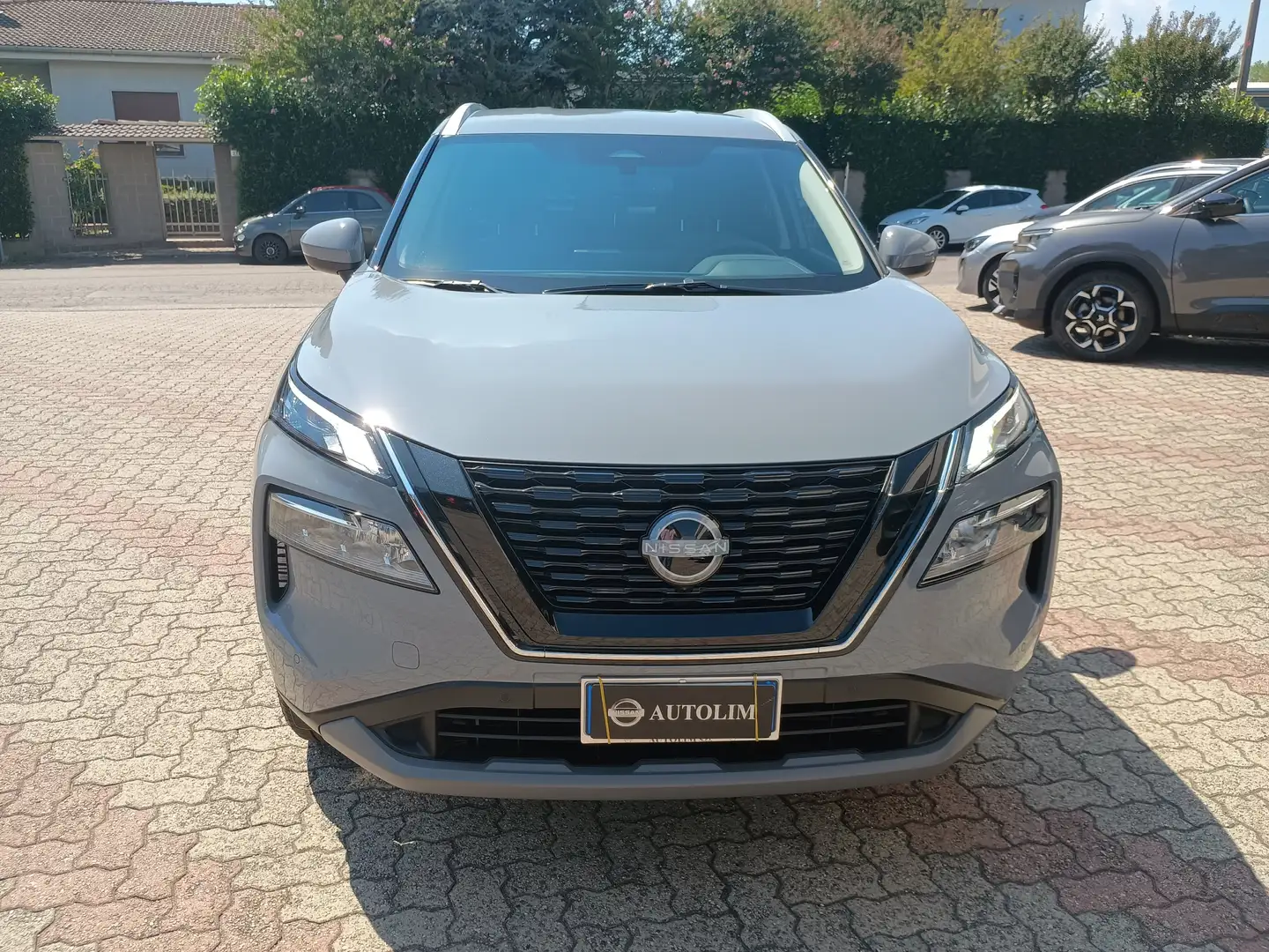 Nissan X-Trail E-Power E-4orce N-Connecta 7p NO VINCOLI FINANZ. Grau - 2